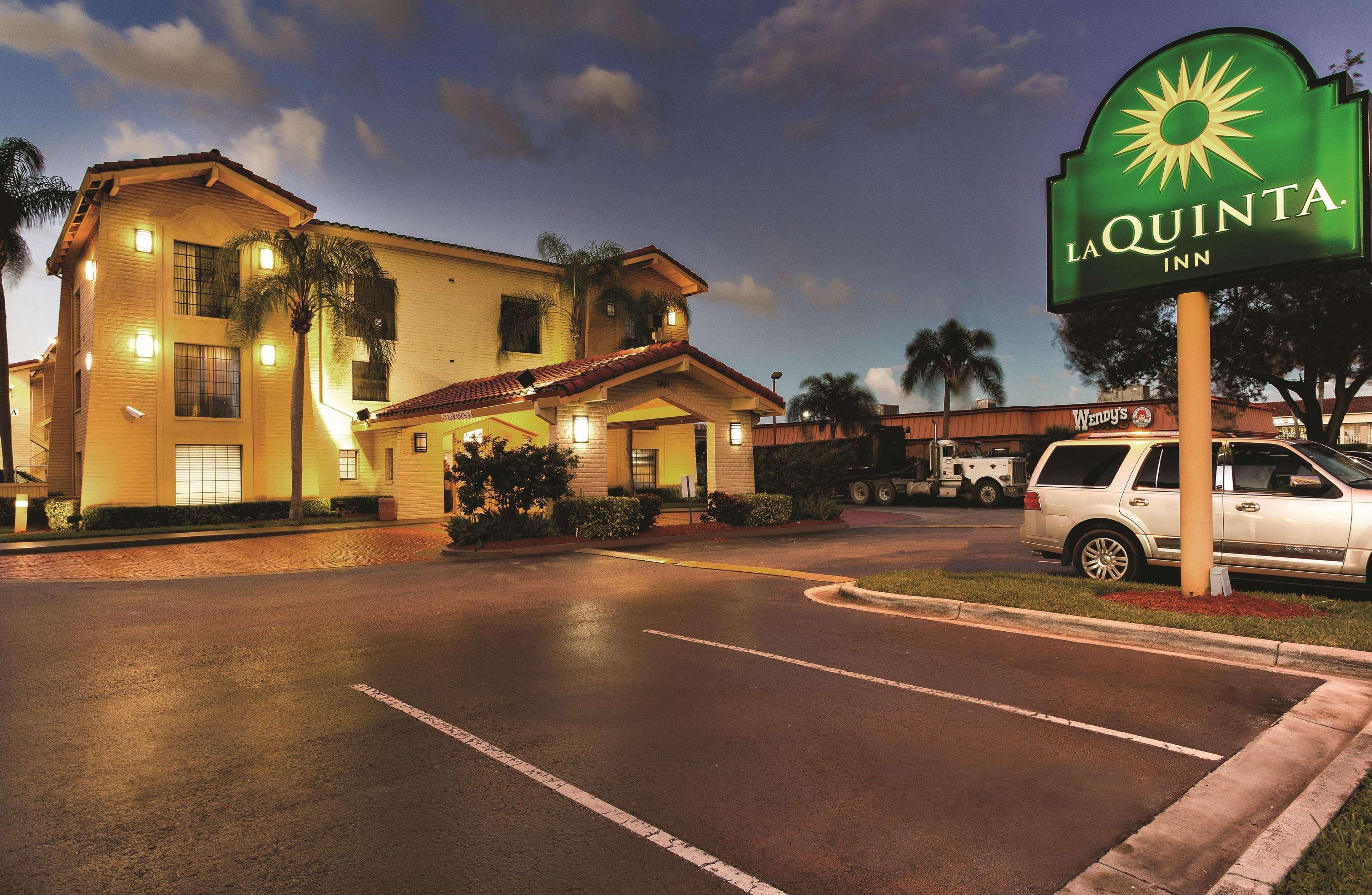 La Quinta Inn By Wyndham Miami Airport North Exteriör bild