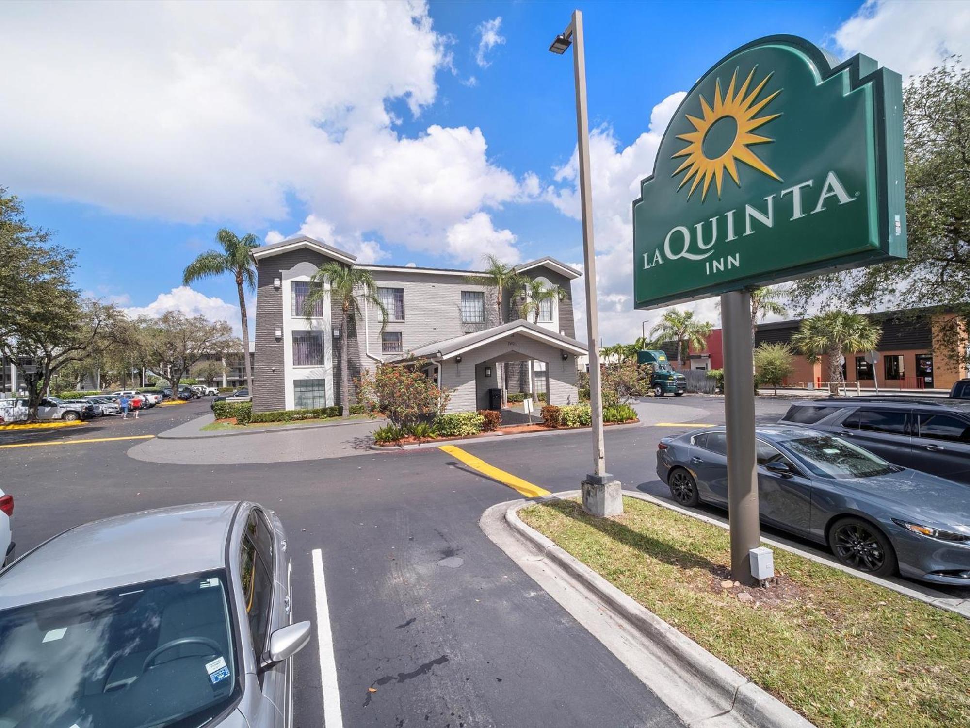 La Quinta Inn By Wyndham Miami Airport North Miami Springs Exteriör bild