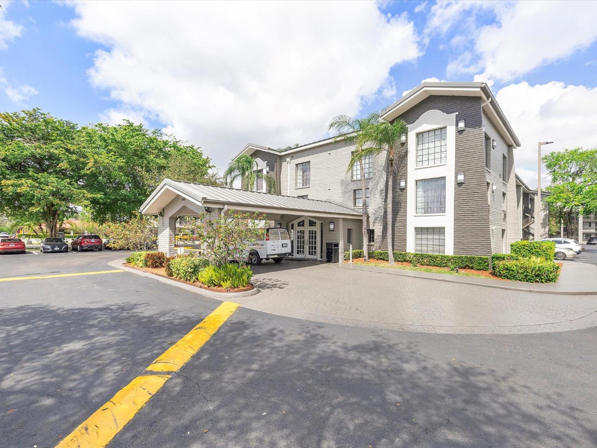 La Quinta Inn By Wyndham Miami Airport North Miami Springs Exteriör bild